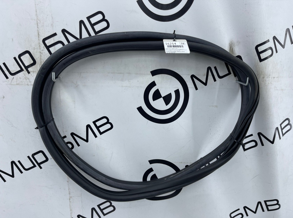 Уплотнитель двери BMW X3 LCI M40i 2022 G01 B58B30B Задн.