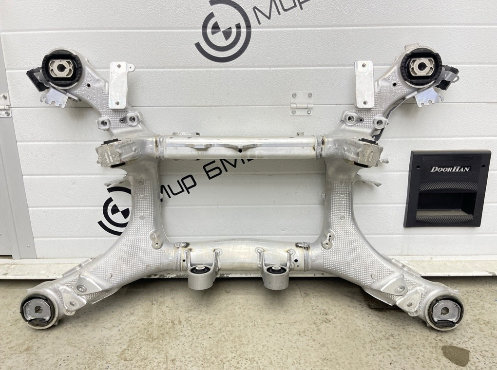 Подрамник BMW X7 xDrive40d LCI 2023 G07 B57D30B Задн.