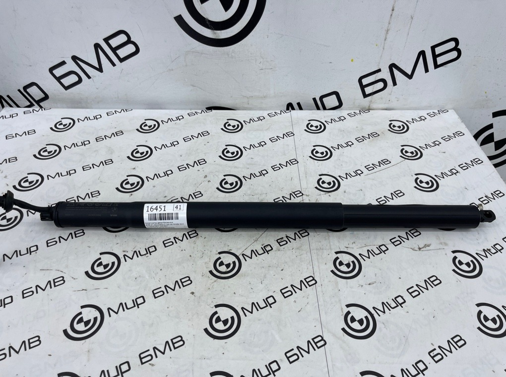 Амортизатор двери багажника BMW X7 xDrive40d LCI 2023 G07 B57D30B