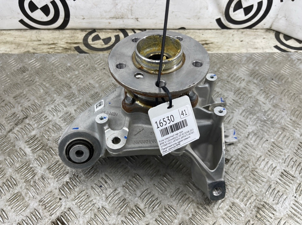 Кулак поворотный BMW X7 xDrive40d LCI 2023 G07 B57D30B Задн. Прав.