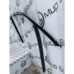 Уплотнитель стекла двери BMW X7 xDrive40d LCI 2023 G07 B57D30B Перед. Прав.