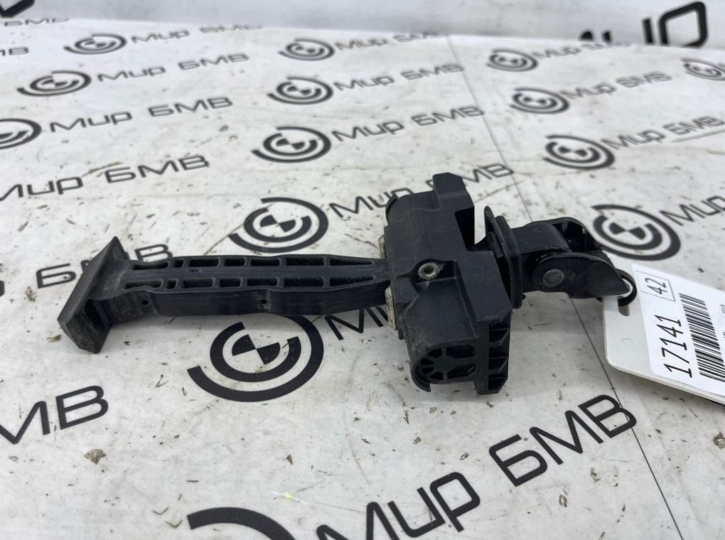 Ограничитель двери BMW X3 xDrive20d 2018 G01 B47D20A Задн.