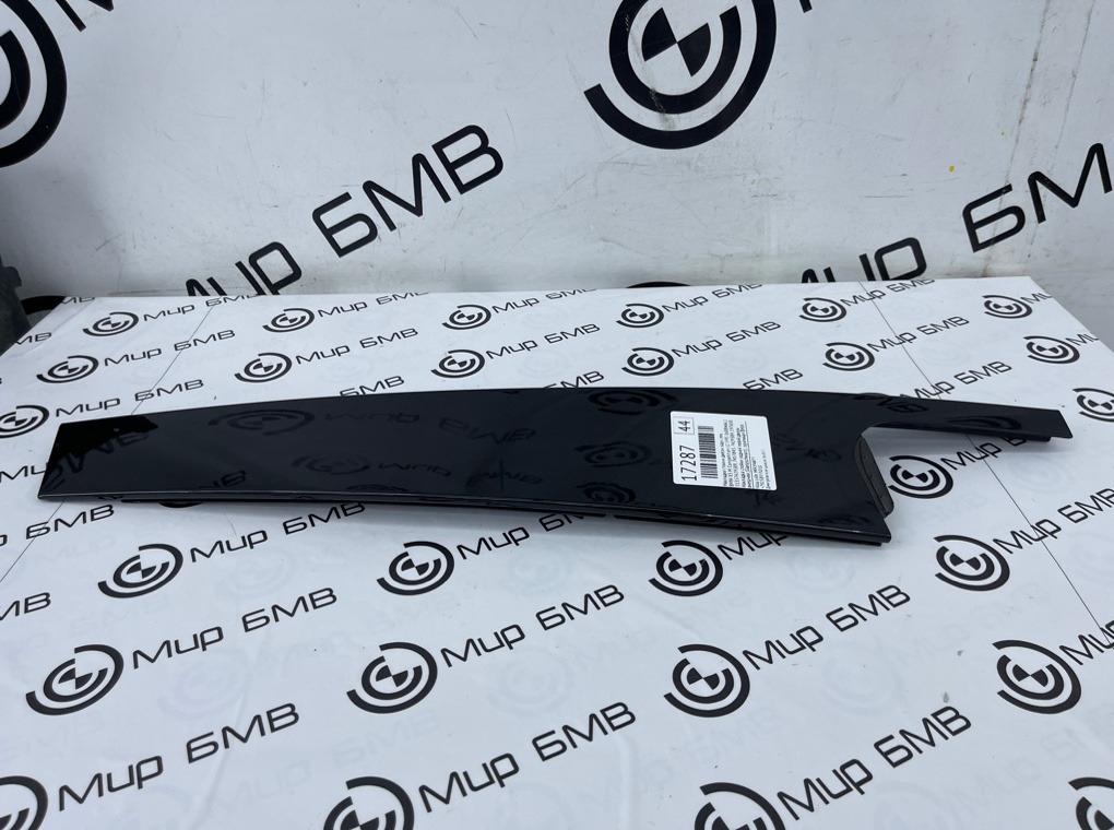 Накладка стойки двери BMW X5 M Competition LCI 2023 F95 S68B44A Задн. Лев.