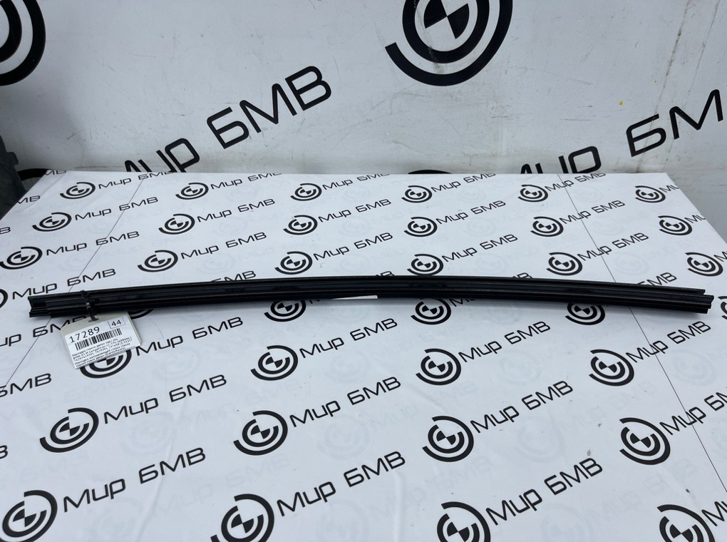 Накладка стойки двери BMW X5 M Competition LCI 2023 F95 S68B44A Задн. Лев.
