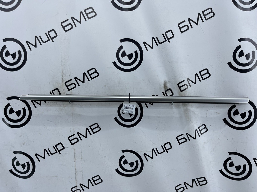 Молдинг стекла двери BMW X7 xDrive40i LCI 2023 G07 B58B30P Перед. Лев.