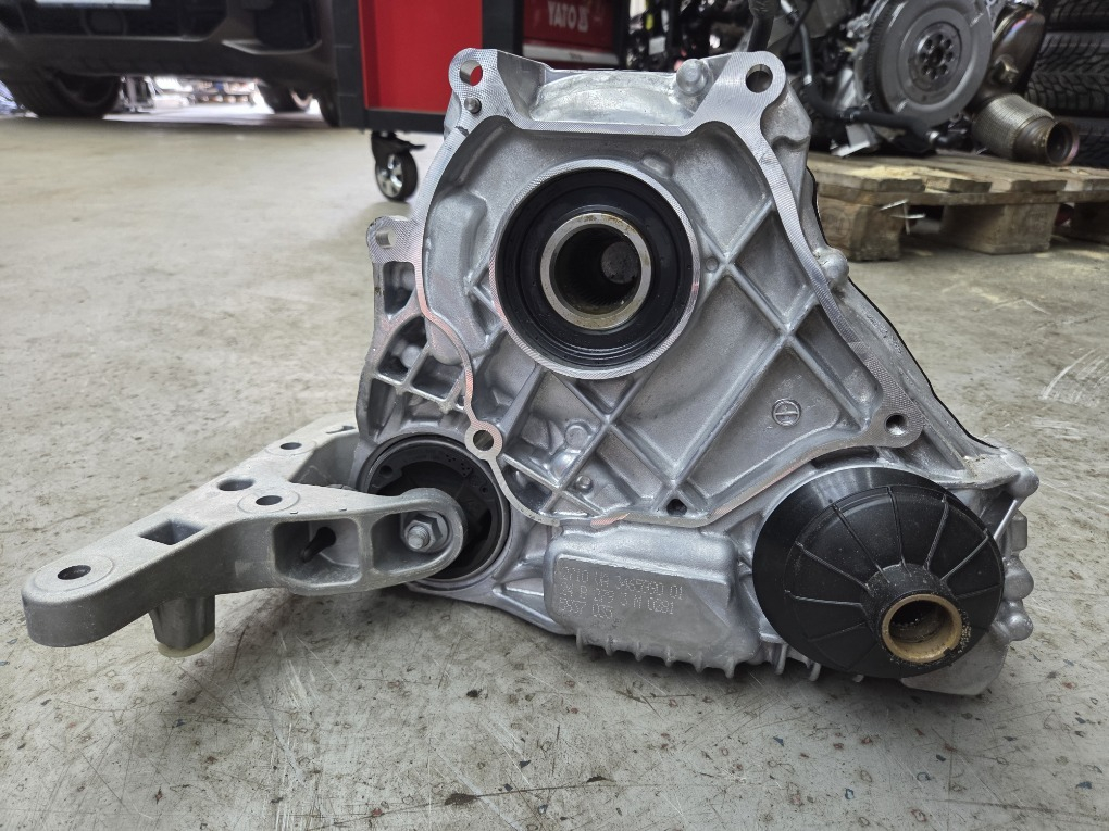 Раздаточная коробка BMW X5 xDrive50e 2024 G05 B58B30S