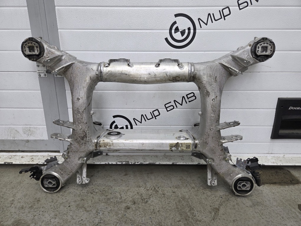 Подрамник BMW X5 xDrive50e 2024 G05 B58B30S Задн.