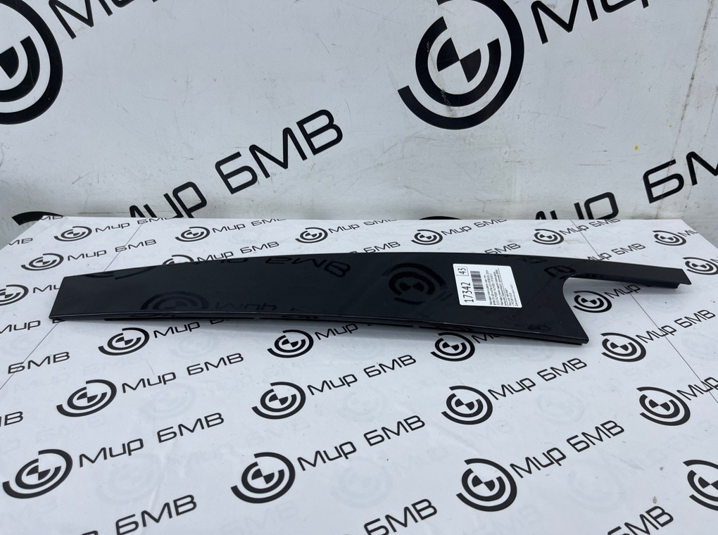 Накладка стойки двери BMW X5 xDrive50e 2024 G05 B58B30S Задн. Лев.