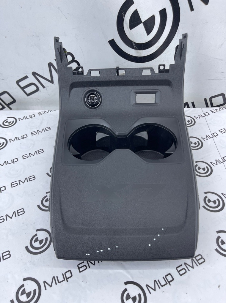 Накладка центральной консоли BMW X7 xDrive40d LCI 2023 G07 B57D30B Задн.