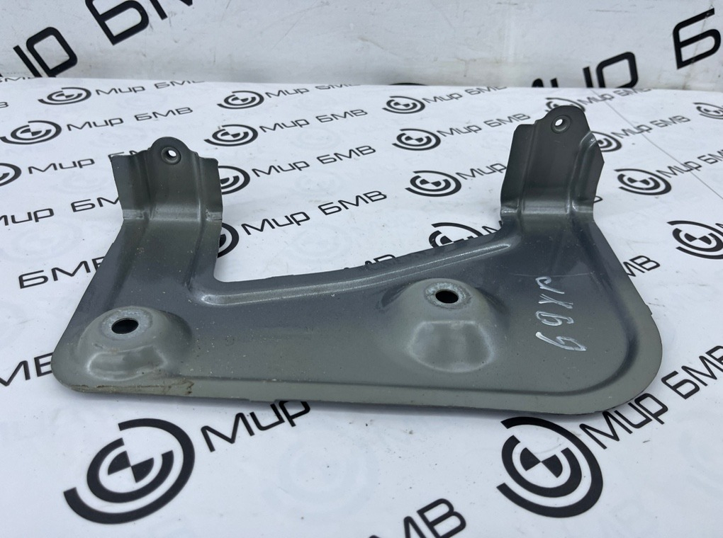 Кронштейн крыла BMW X5 xDrive50e 2024 G05 B58B30S Перед. Прав.