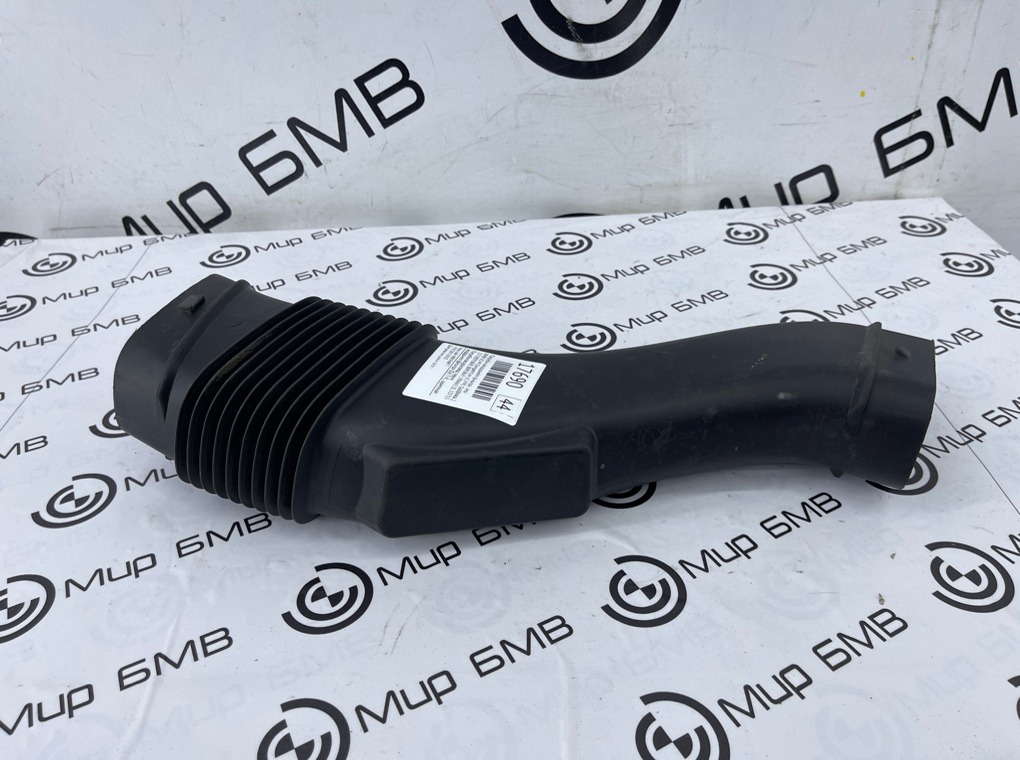 Патрубок воздушного фильтра BMW X5 M Competition LCI 2023 F95 S68B44A Лев.