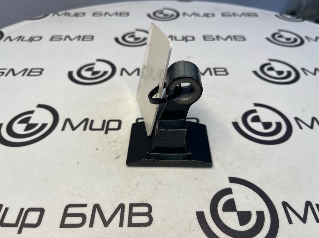 Петля двери BMW X3 xDrive20d 2018 G01 B47D20A Задн. Лев.