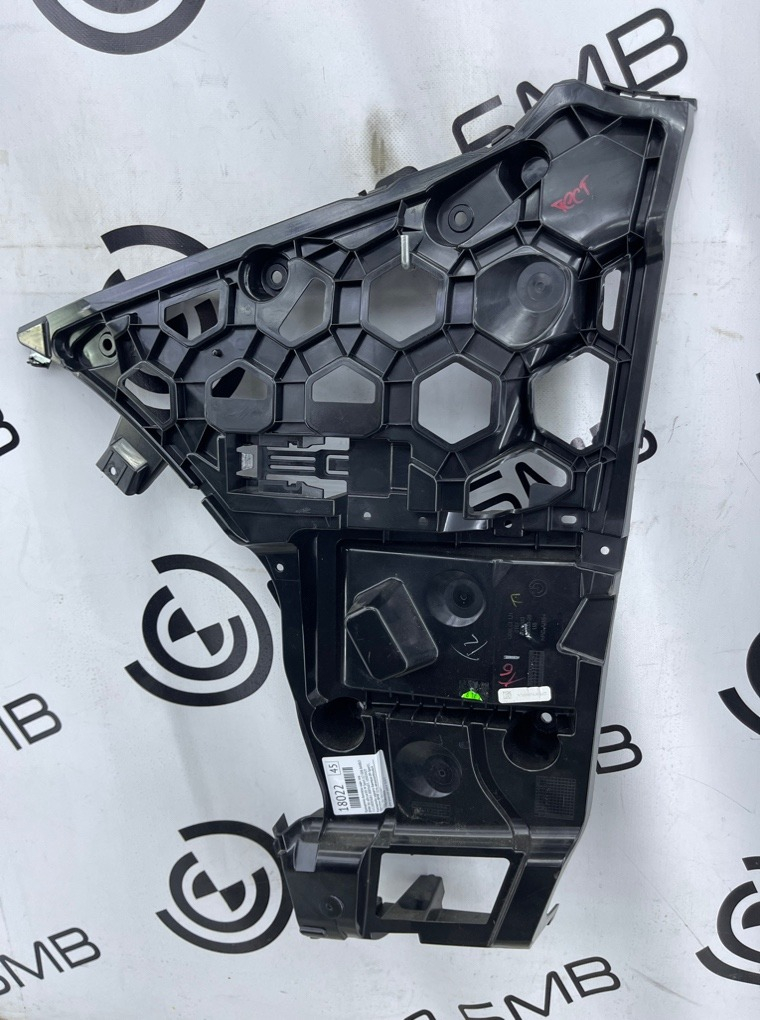 Кронштейн бампера BMW X6 xDrive30i M Sport LCI 2023 G06 B48B20S Задн. Лев.