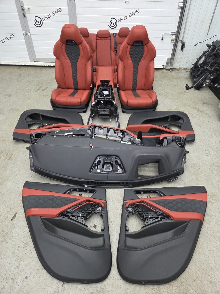 Комплект салона M-Sport BMW X6 M LCI 2023 F96 S68B44A