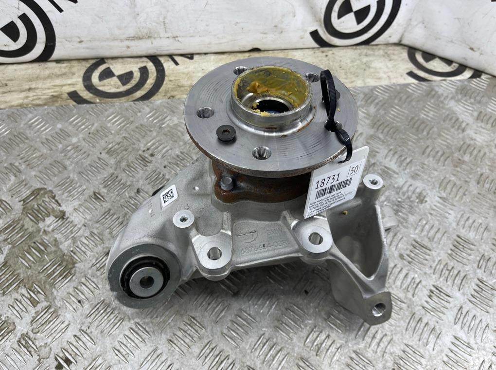 Кулак поворотный BMW X6 M LCI 2023 F96 S68B44A Задн. Прав.