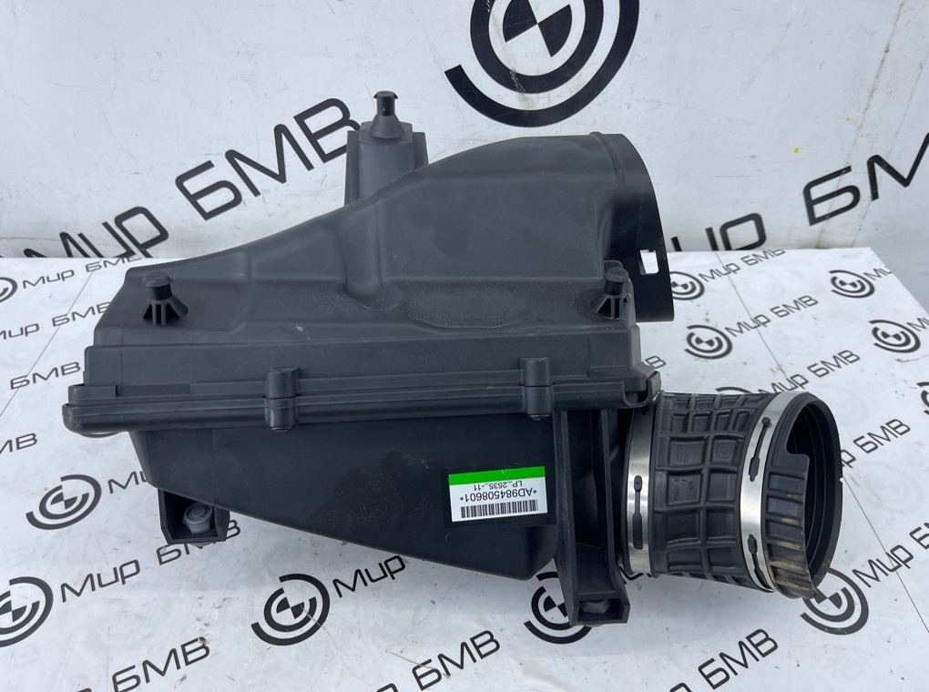 Корпус воздушного фильтра BMW X6 M LCI 2023 F96 S68B44A