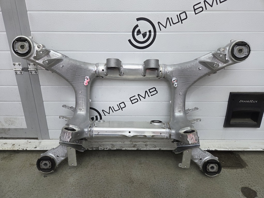 Подрамник BMW X7 xDrive40i LCI 2023 G07 B58B30P Задн.