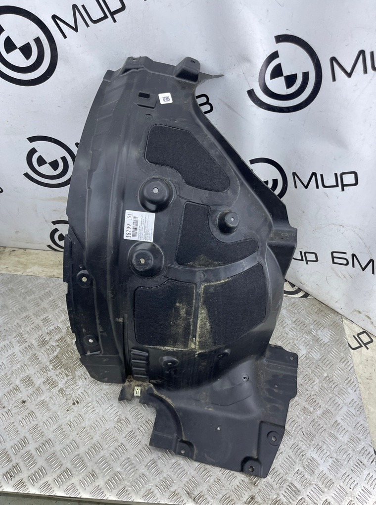 Подкрылок BMW X7 xDrive40i LCI 2023 G07 B58B30P Перед. Лев.