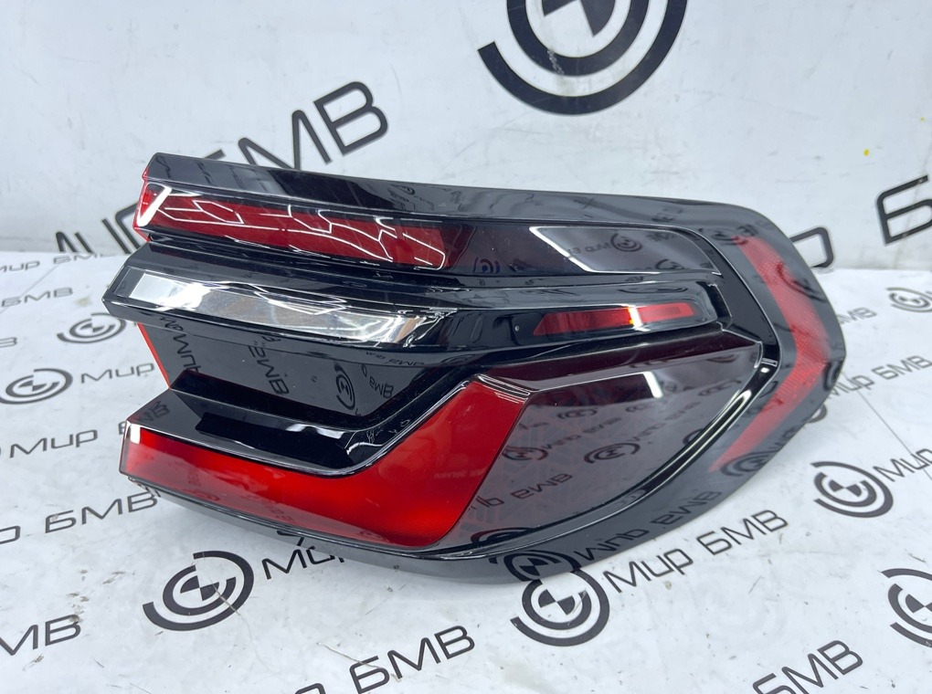 Фонарь задний BMW X7 G07 Прав.