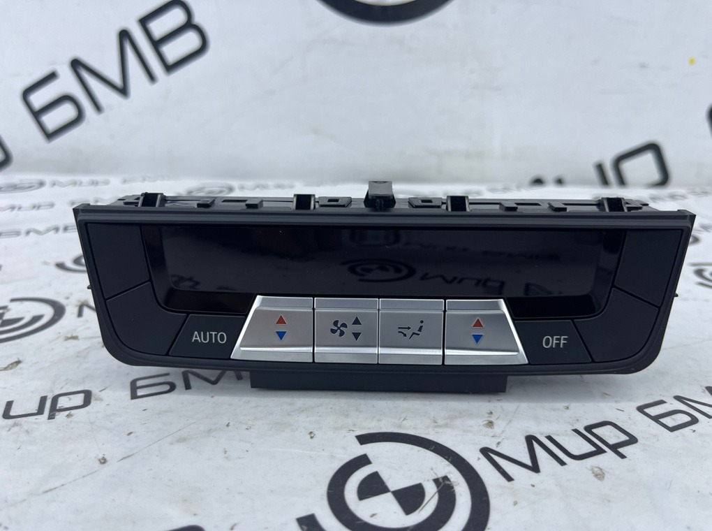 Панель управления климат-контролем BMW X7 2023 G07 Задн.