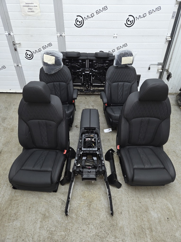 Салон кожа черный BMW X7 xDrive40i LCI 2023 G07 B58B30P