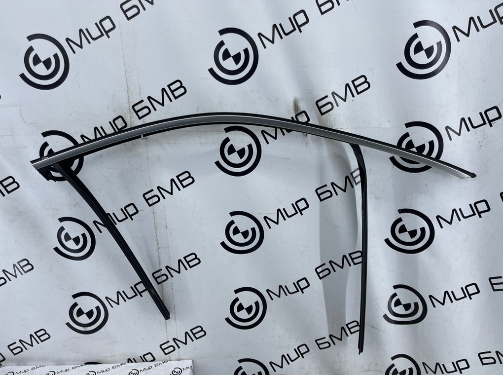 Молдинг двери BMW X7 xDrive40i LCI 2023 G07 B58B30P Перед. Прав.