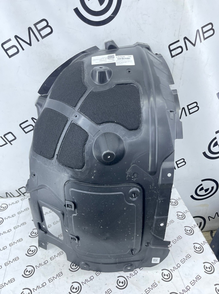 Подкрылок BMW X7 xDrive40i LCI 2023 G07 B58B30P Перед. Лев.