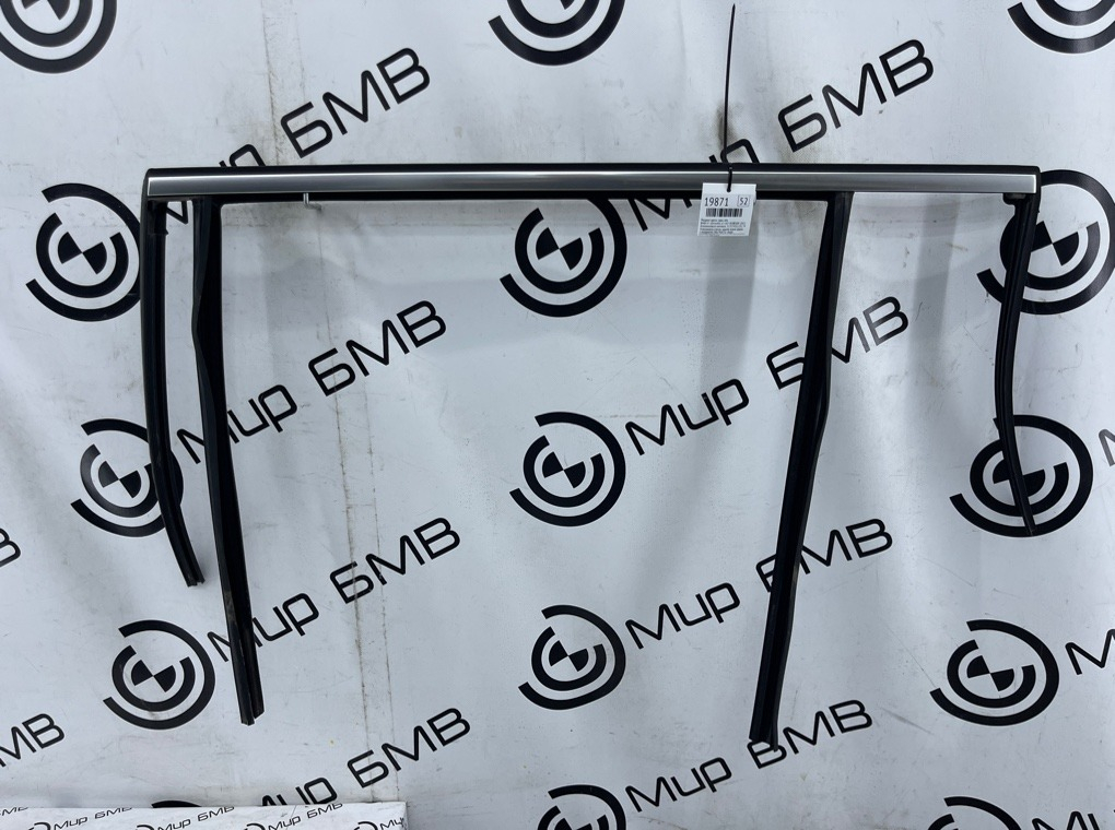 Молдинг двери BMW X7 xDrive40i LCI 2023 G07 B58B30P Задн. Лев.