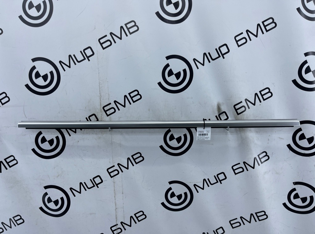 Молдинг двери BMW X7 xDrive40i LCI 2023 G07 B58B30P Задн. Прав.