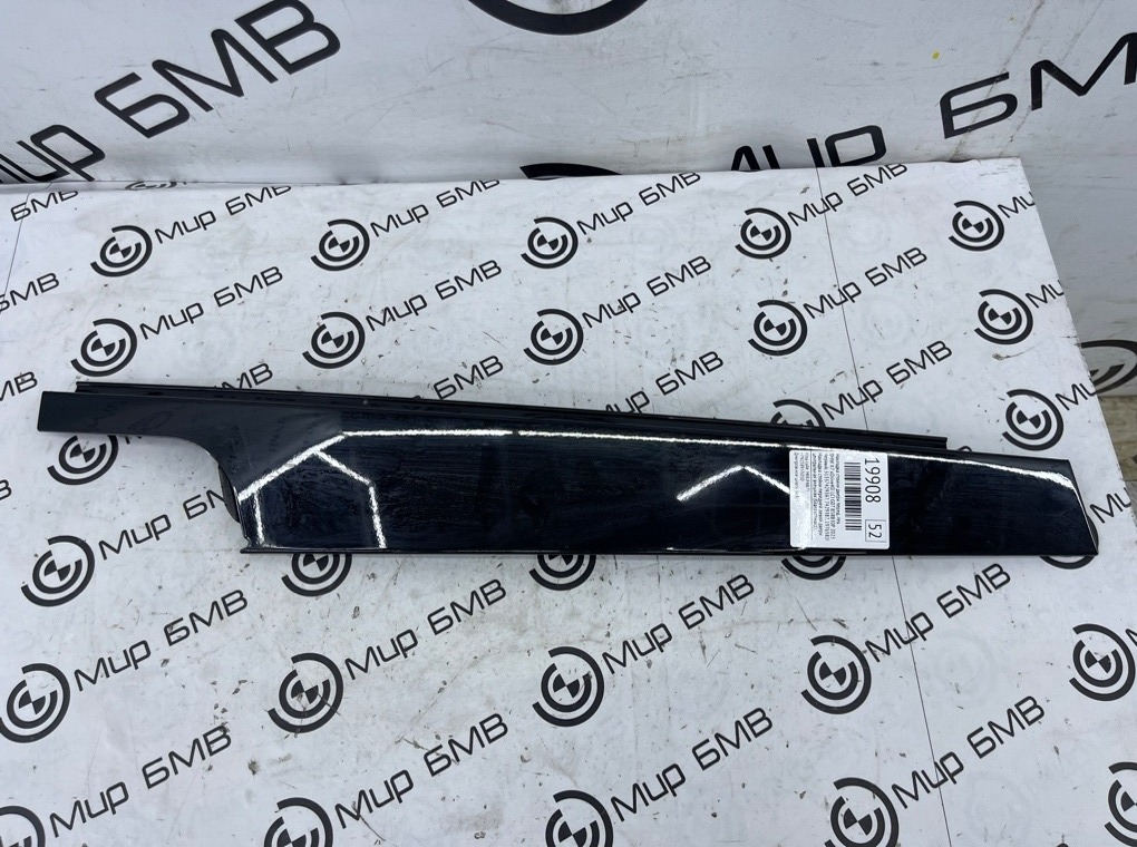Накладка стойки двери BMW X7 xDrive40i LCI 2023 G07 B58B30P Перед. Лев.