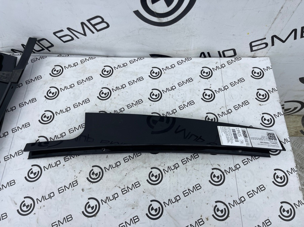 Накладка стойки двери BMW X7 xDrive40i LCI 2023 G07 B58B30P Задн. Лев.