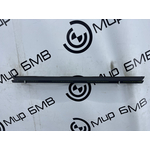Уплотнитель стекла двери BMW XM 2023 G09 S68B44A Задн. Лев.
