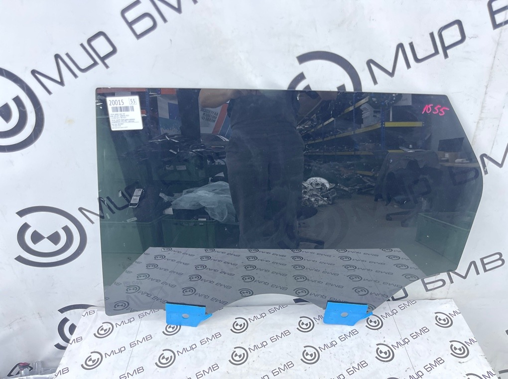 Стекло двери BMW XM 2023 G09 S68B44A Задн. Лев.