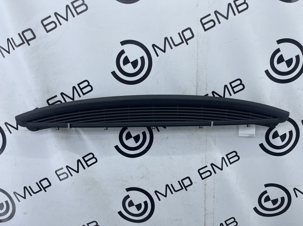 Решетка вентиляционная BMW 5-series G30 Задн.