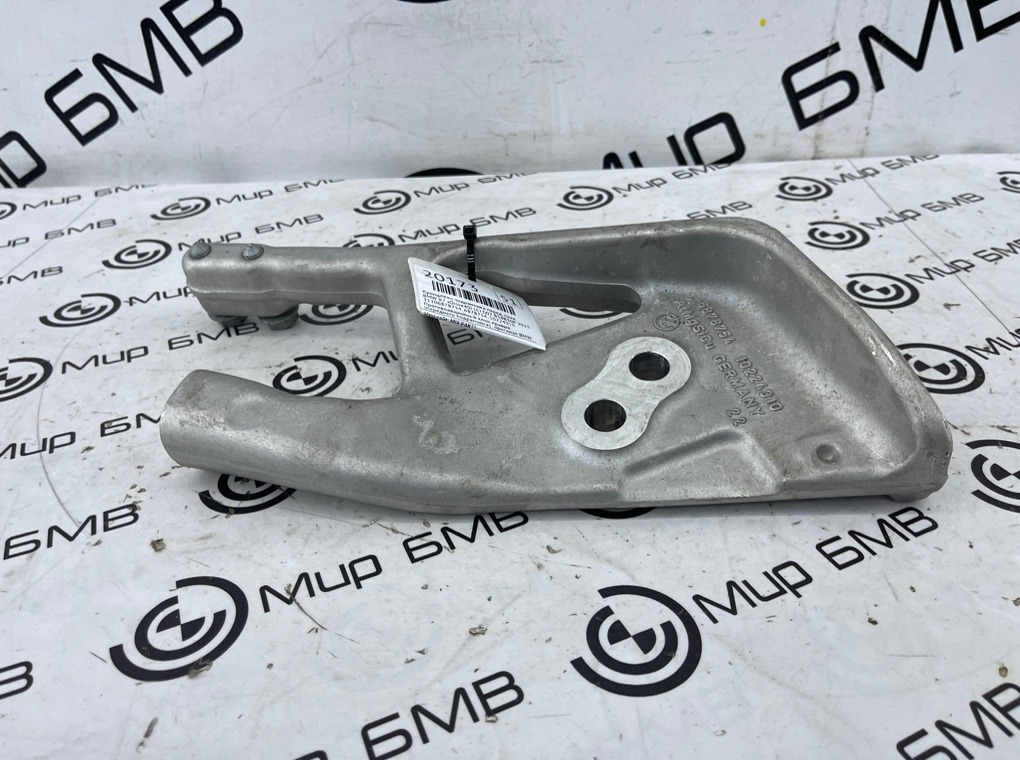 Кронштейн подрамника BMW X7 xDrive40i LCI 2023 G07 B58B30P Перед. Прав.