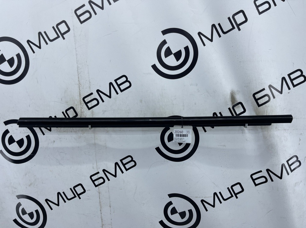 Молдинг двери BMW XM 2023 G09 S68B44A Перед. Лев.