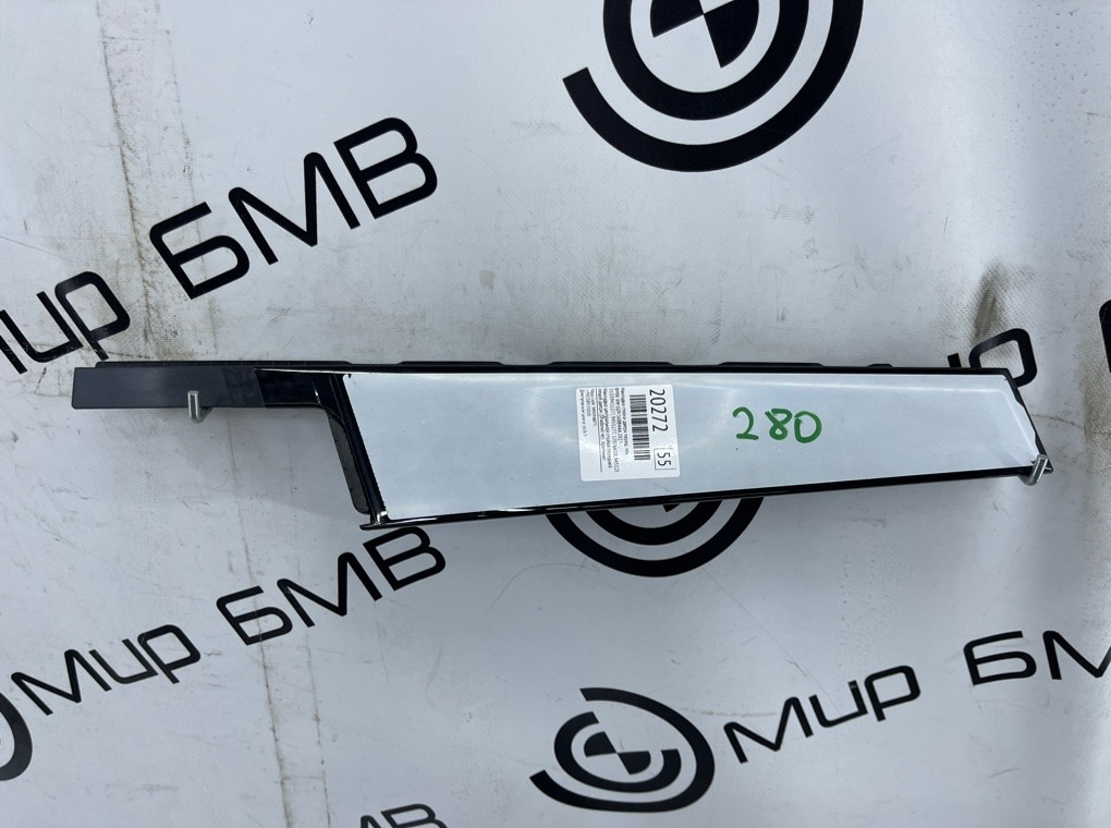 Накладка стойки двери BMW XM 2023 G09 S68B44A Перед. Лев.