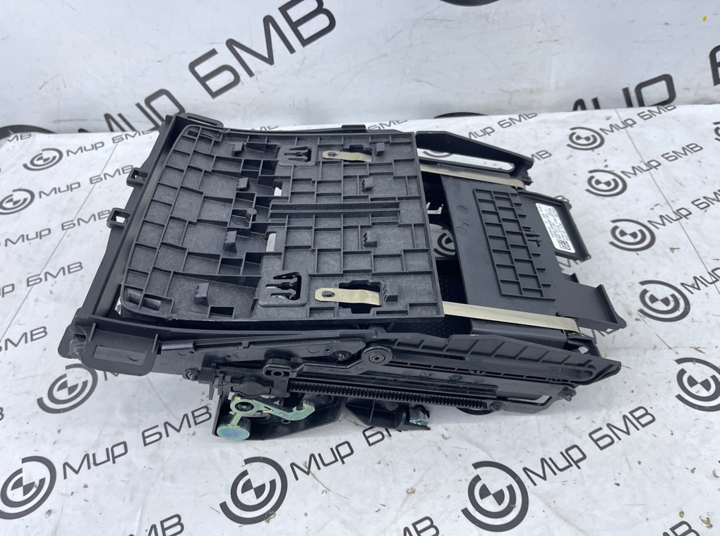 Ящик центральной консоли BMW X5 G05 Перед.