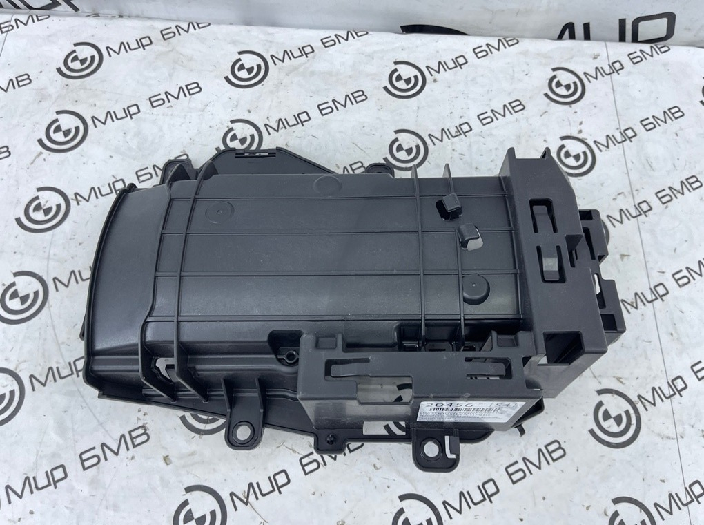 Кронштейн блока предохранителей BMW X3 M LCI 2023 F97 S58B30A Задн.