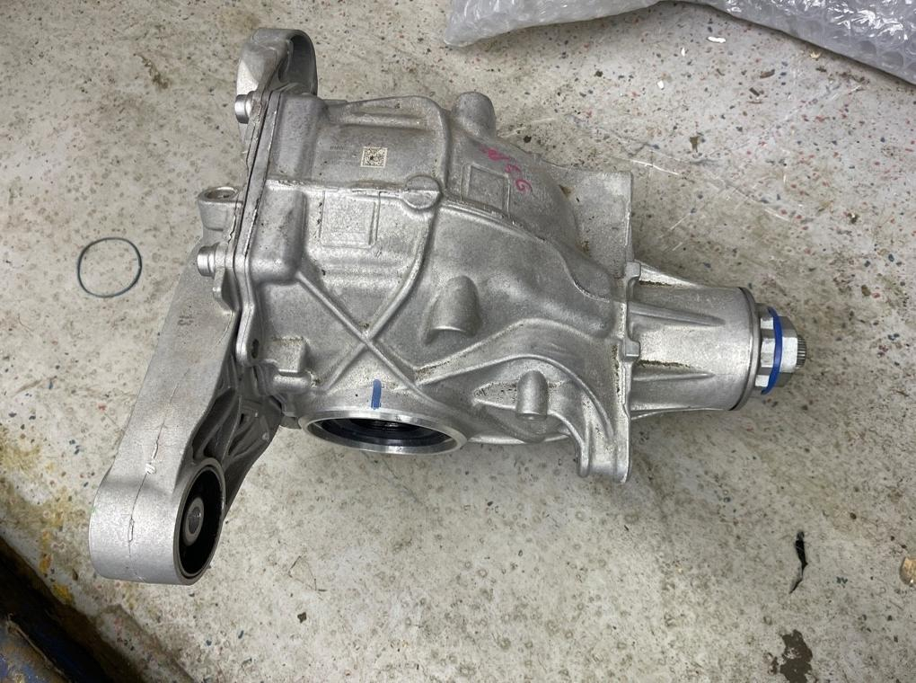 Редуктор заднего моста BMW X7 xDrive40i LCI 2023 G07 B58B30P