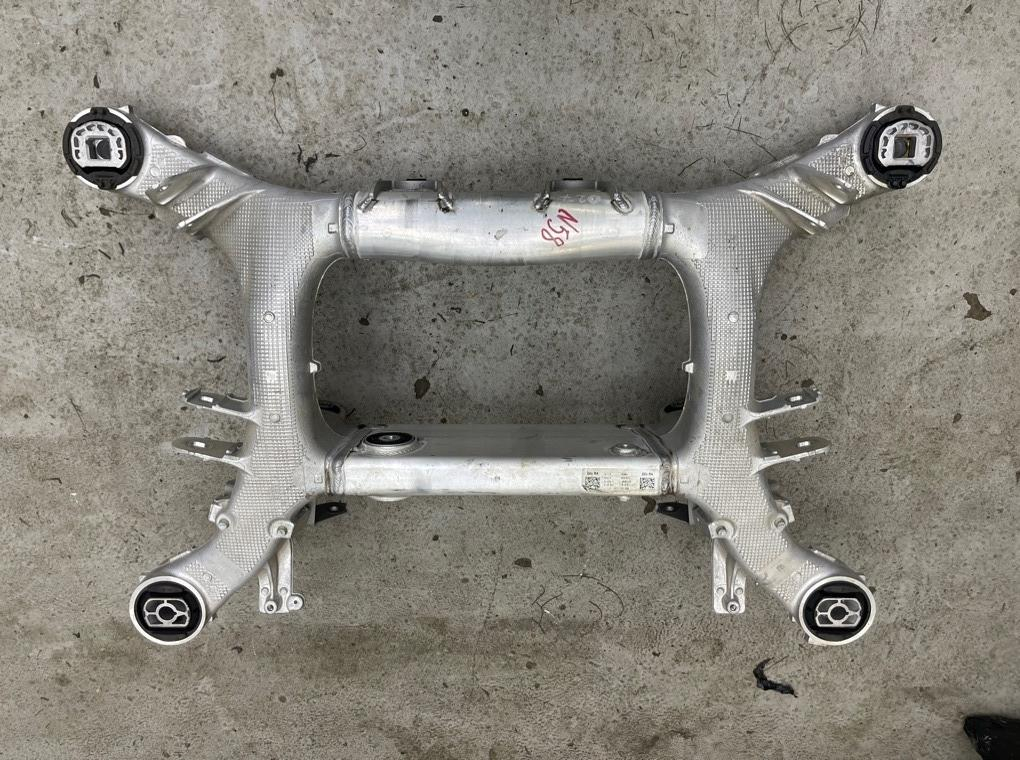 Подрамник BMW X7 xDrive40i LCI 2023 G07 B58B30P Задн.