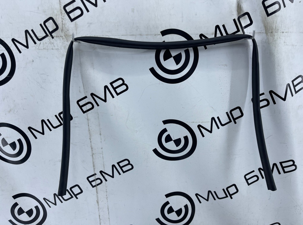 Уплотнитель капота BMW X7 xDrive40i LCI 2023 G07 B58B30P Перед.