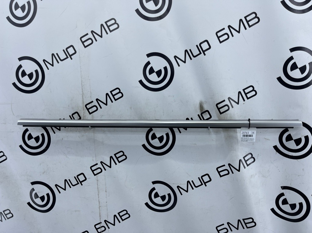 Молдинг двери BMW X7 xDrive40i LCI 2023 G07 B58B30P Задн. Лев.