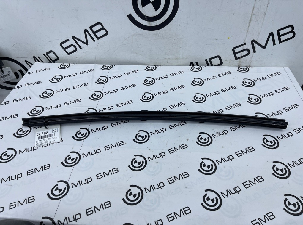 Направляющая стекла двери BMW X7 xDrive40i LCI 2023 G07 B58B30P Задн. Лев.