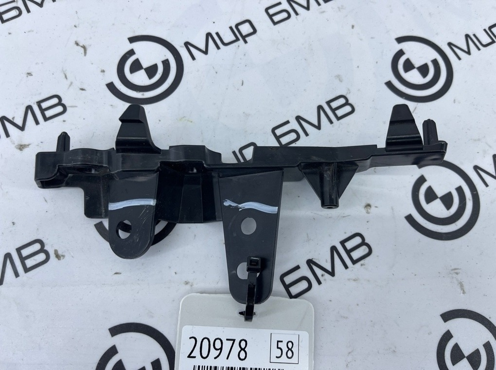 Кронштейн крыла BMW X7 xDrive40i LCI 2023 G07 B58B30P Перед. Прав.