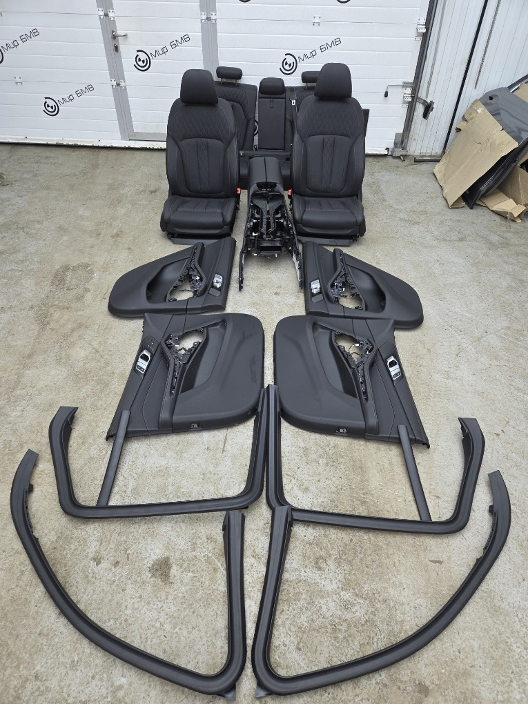 Салон кожа черный BMW X5 xDrive50e LCI 2023 G05 B58B30S