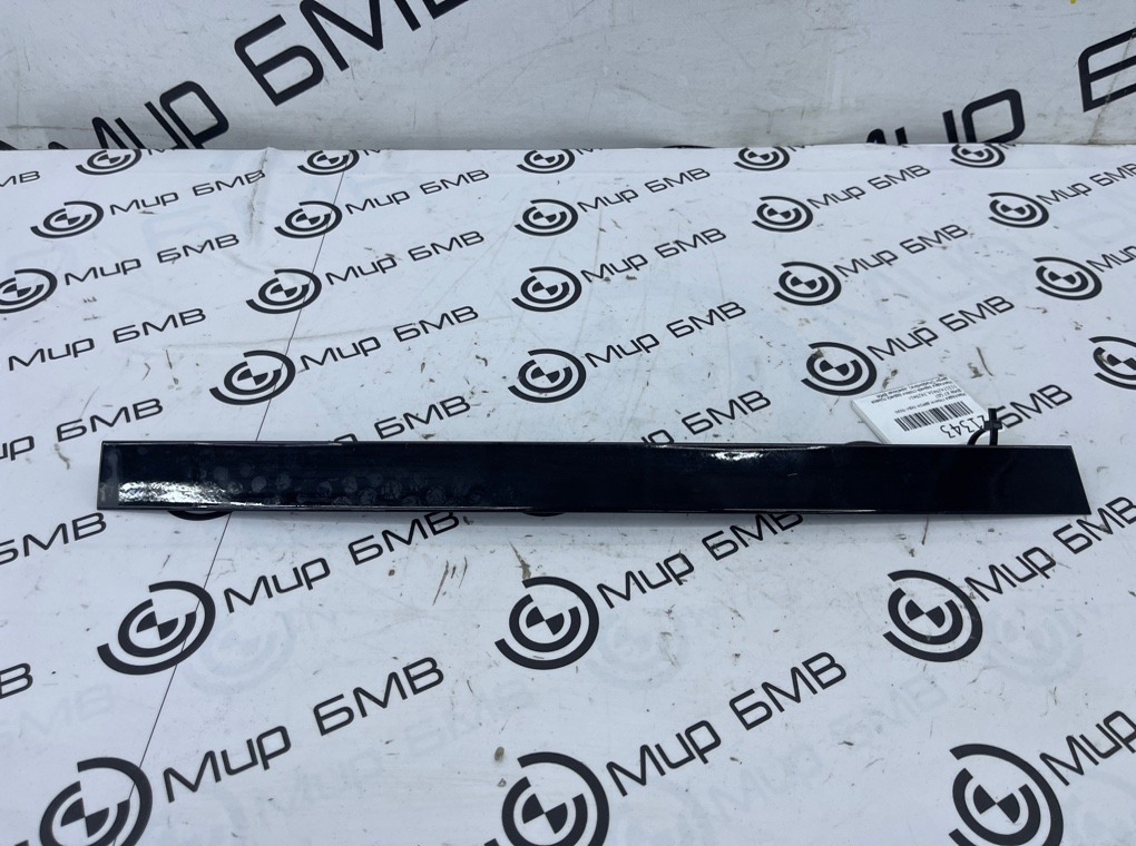 Молдинг двери BMW X7 G07 Задн. Прав.