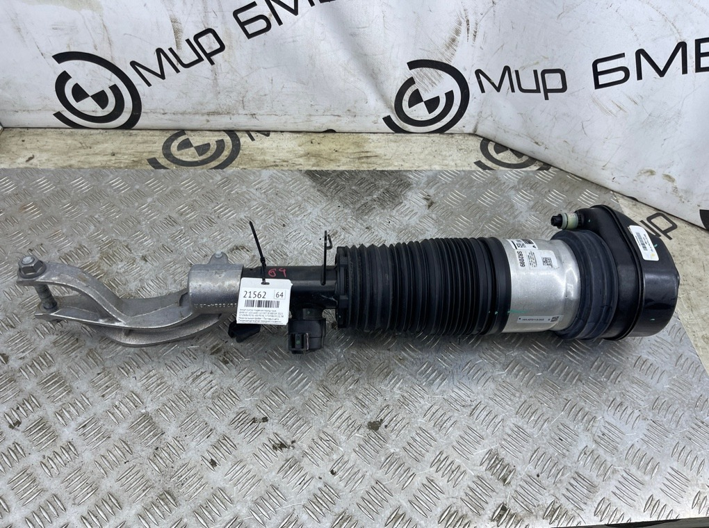Амортизатор подвески BMW X7 xDrive40i LCI 2023 G07 B58B30P Перед. Прав.
