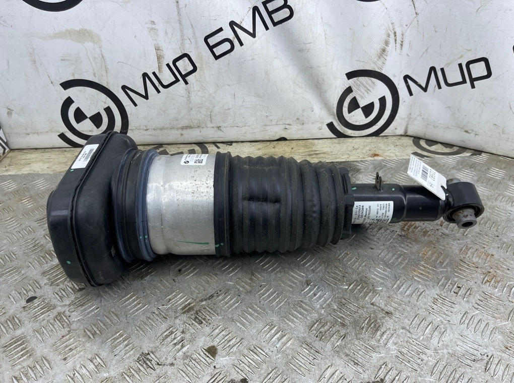 Амортизатор подвески BMW X7 xDrive40i LCI 2023 G07 B58B30P Задн. Лев.