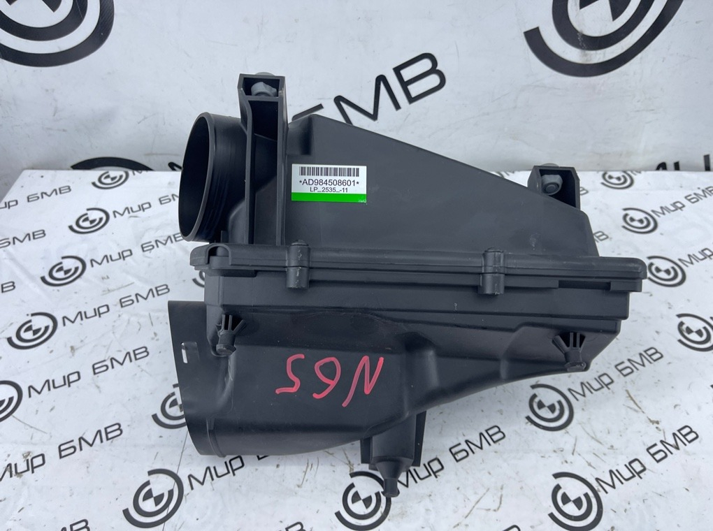 Корпус воздушного фильтра BMW X5 M Competition LCI 2023 F95 S68B44A Лев.